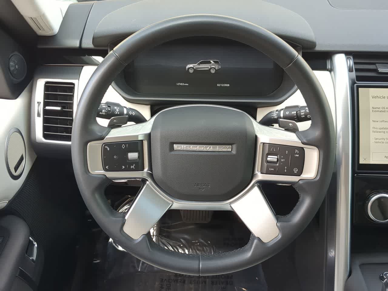 Certified 2025 Land Rover Discovery S AWD/4WD image 23