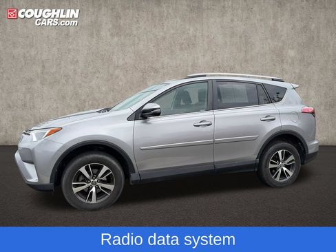 Used 2018 Toyota RAV4 XLE AWD/4WD image 5