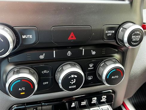 Used 2019 RAM 1500 Rebel w/ Rebel Level 2 Equipment Group AWD/4WD image 39