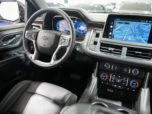 Used 2022 Chevrolet Tahoe Z71 w/ Z71 Off-Road Package AWD/4WD image 11