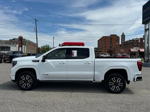 Used 2025 GMC Sierra 1500 AT4 w/ AT4 Premium Package AWD/4WD image 2