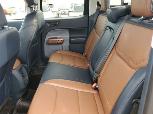 Used 2022 Ford Maverick Lariat image 12