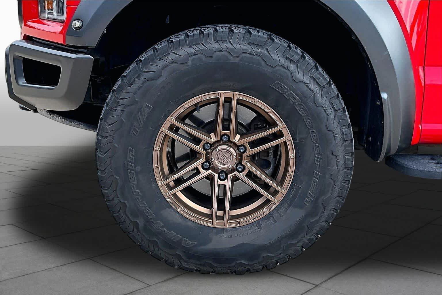 Used 2018 Ford F150 Raptor w/ Equipment Group 802A Luxury AWD/4WD image 11