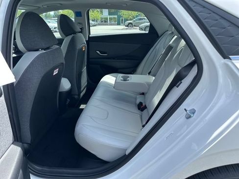New 2026 Hyundai Elantra Limited FWD image 20