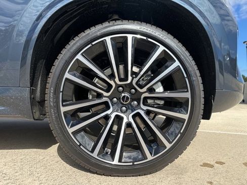 New 2026 Volvo XC90 B6 Ultra image 9