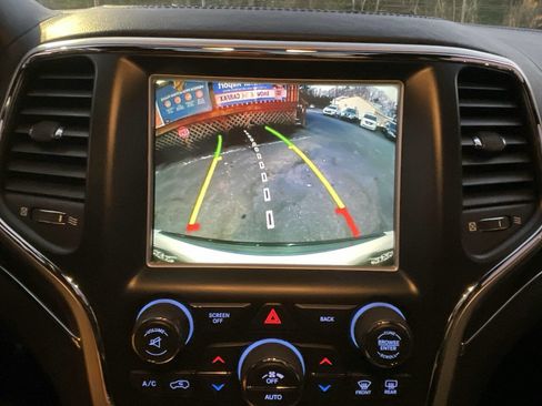 Used 2015 Jeep Grand Cherokee High Altitude image 21