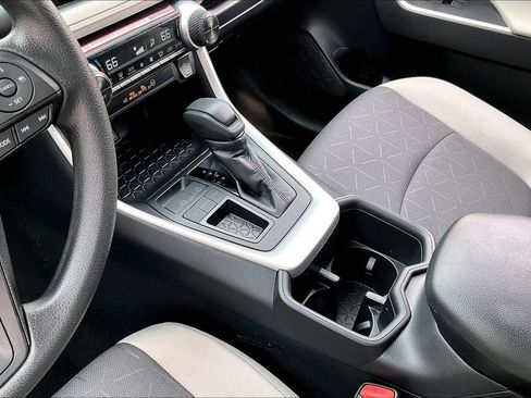 Used 2025 Toyota RAV4 XLE w/ Convenience Package image 15