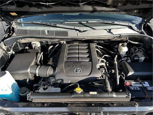 Used 2011 Toyota Tundra 4x4 Double Cab image 28