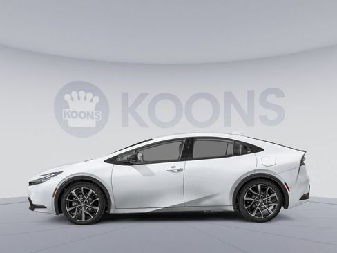 Used 2024 Toyota Prius Prime FWD image 4
