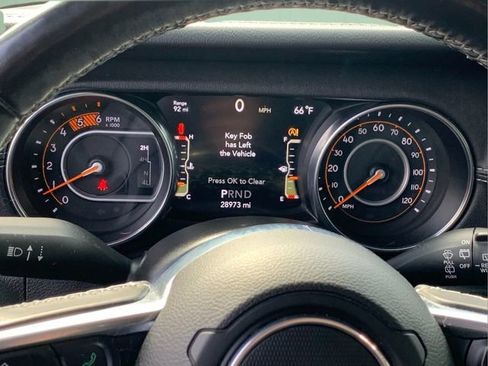 Certified 2020 Jeep Wrangler Unlimited Sahara image 13