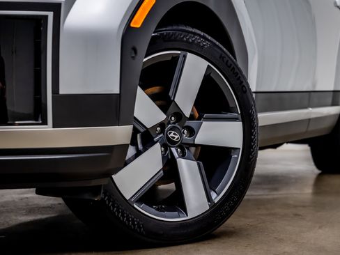 Used 2024 Hyundai Santa Fe Limited image 20