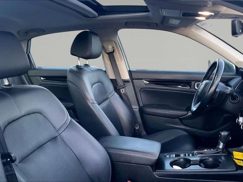 Used 2024 Honda Civic Touring image 31