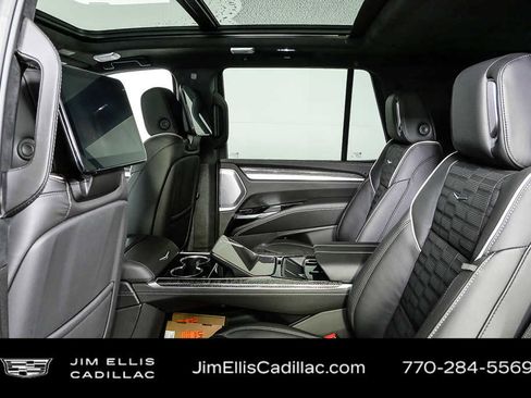 Used 2026 Cadillac Escalade V image 19