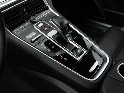 Used 2021 Porsche Panamera 4 AWD/4WD image 18