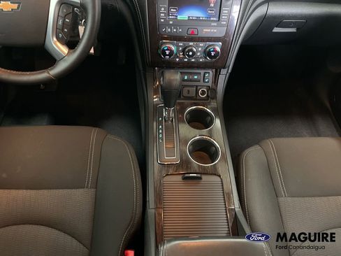 Used 2016 Chevrolet Traverse LT w/ Traveler's Package FWD image 10