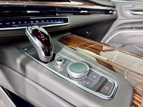 Used 2022 Cadillac Escalade ESV Luxury image 26