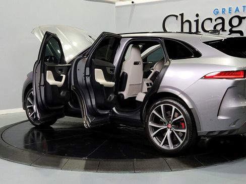 Used 2020 Jaguar F-PACE SVR image 11