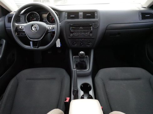 Used 2015 Volkswagen Jetta S FWD image 10
