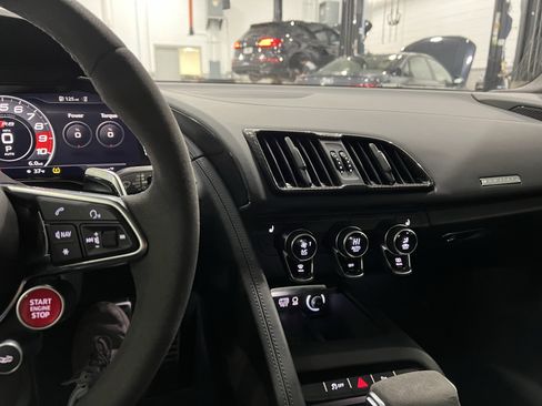 Used 2023 Audi R8 V10 performance w/ R8 Performance Design Package image 31