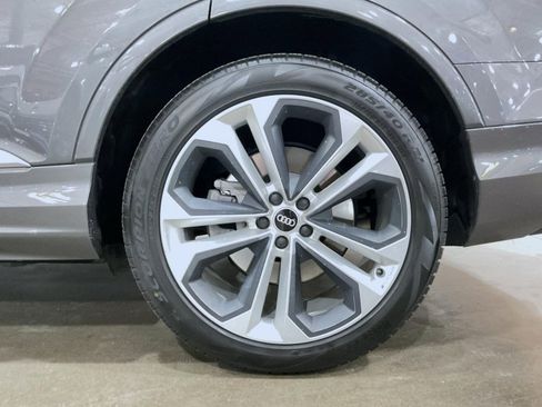 Used 2021 Audi Q7 3.0T Prestige w/ Prestige Package image 22