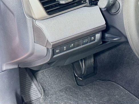 Certified 2025 Toyota Camry LE w/ Convenience Package FWD image 10