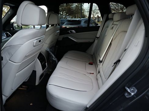 New 2026 BMW X5 xDrive50e w/ Executive Package image 26