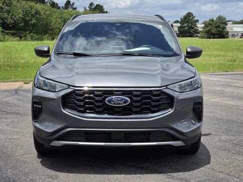 Used 2025 Ford Escape ST-Line FWD image 2