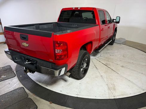 Used 2011 Chevrolet Silverado 2500 LTZ w/ Suspension Package, Off-Road image 7