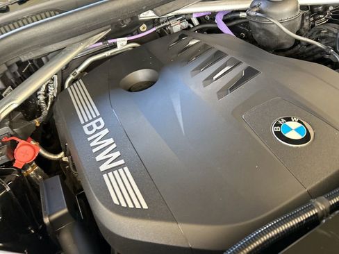 Used 2024 BMW X5 sDrive40i w/ M Sport Package image 14