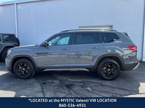 Used 2024 Volkswagen Atlas Peak Edition SEL image 10