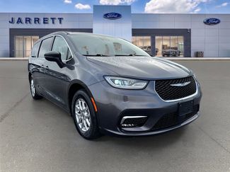 Used 2023 Chrysler Pacifica Touring-L FWD 360° Tour