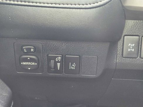 Certified 2017 Toyota RAV4 XLE image 24
