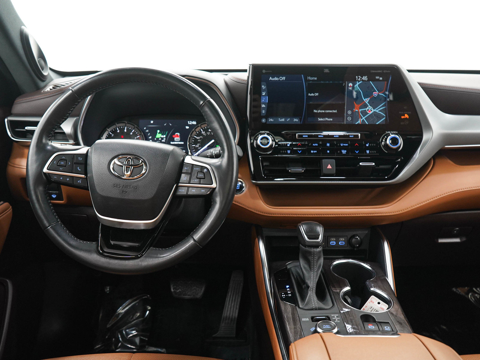 Used 2022 Toyota Highlander Platinum AWD/4WD image 18