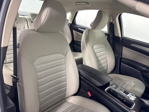 Used 2018 Ford Fusion S image 25