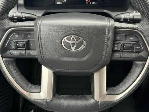 Certified 2025 Toyota Tacoma SR5 image 8