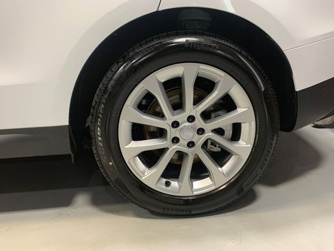 Used 2025 Land Rover Range Rover Sport image 29