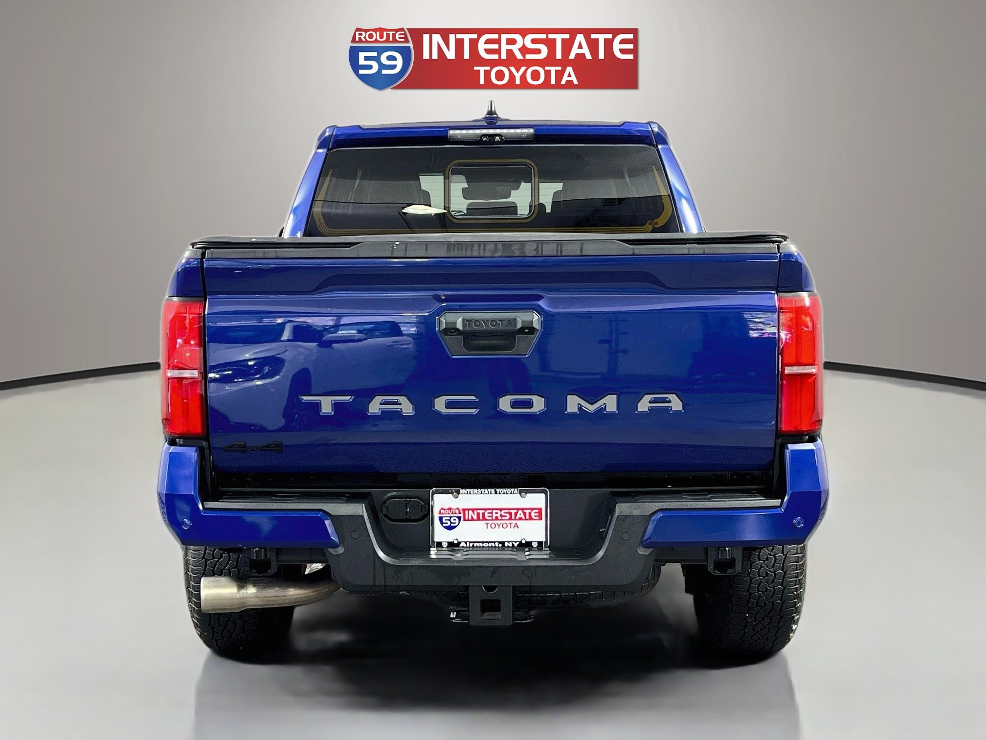 Used 2024 Toyota Tacoma TRD Off-Road w/ TRD Off Road Premium Package AWD/4WD image 6