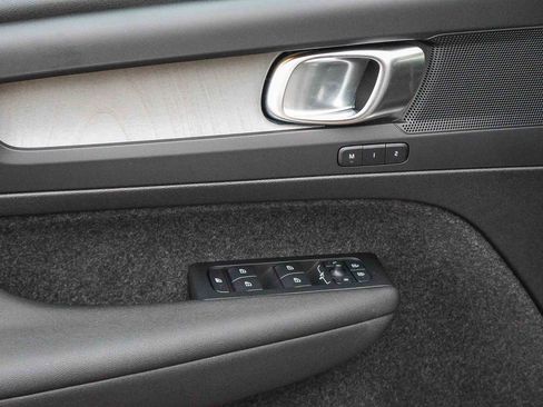 New 2025 Volvo XC40 B5 Plus w/ Protection Package Premier image 33