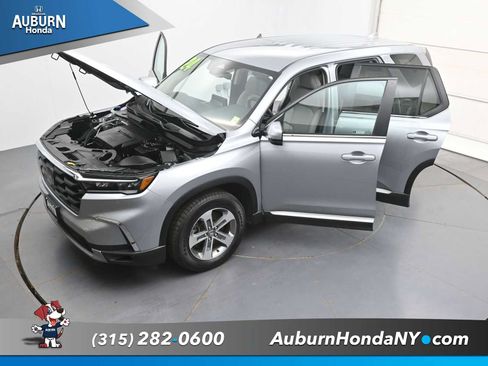 Used 2024 Honda Pilot EX-L image 36