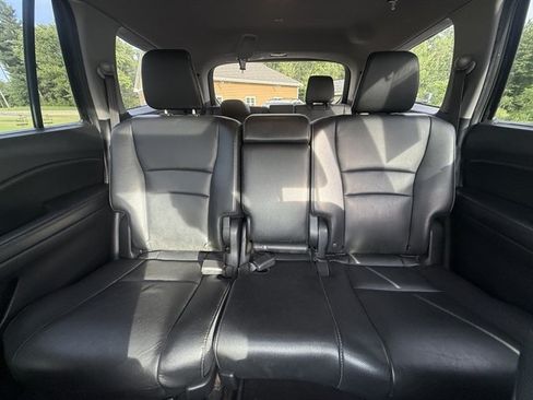 Used 2018 Honda Pilot Touring image 23