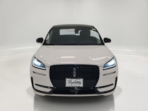 Used 2024 Lincoln Corsair AWD w/ Equipment Group 101A image 2