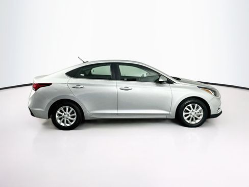 Used 2021 Hyundai Accent SEL FWD image 10