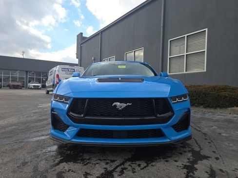 Used 2025 Ford Mustang GT Premium w/ GT Performance Package image 10