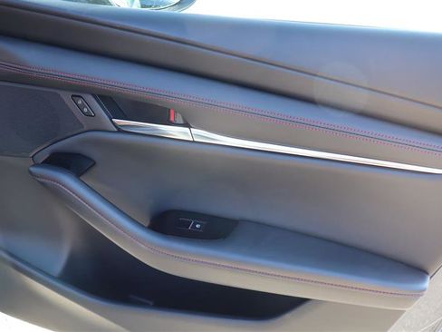 Used 2026 MAZDA MAZDA3 Carbon image 10