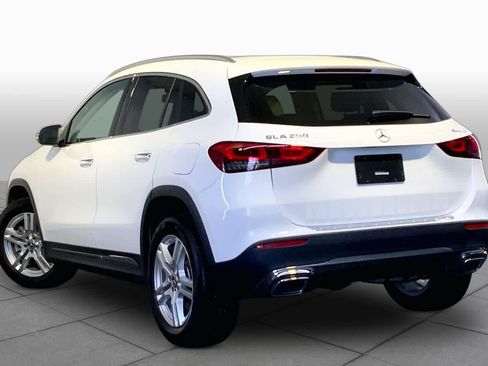 Used 2023 Mercedes-Benz GLA 250 4MATIC image 12