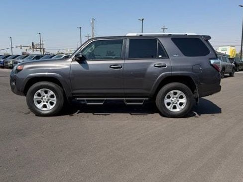 Used 2018 Toyota 4Runner SR5 Premium AWD/4WD image 8