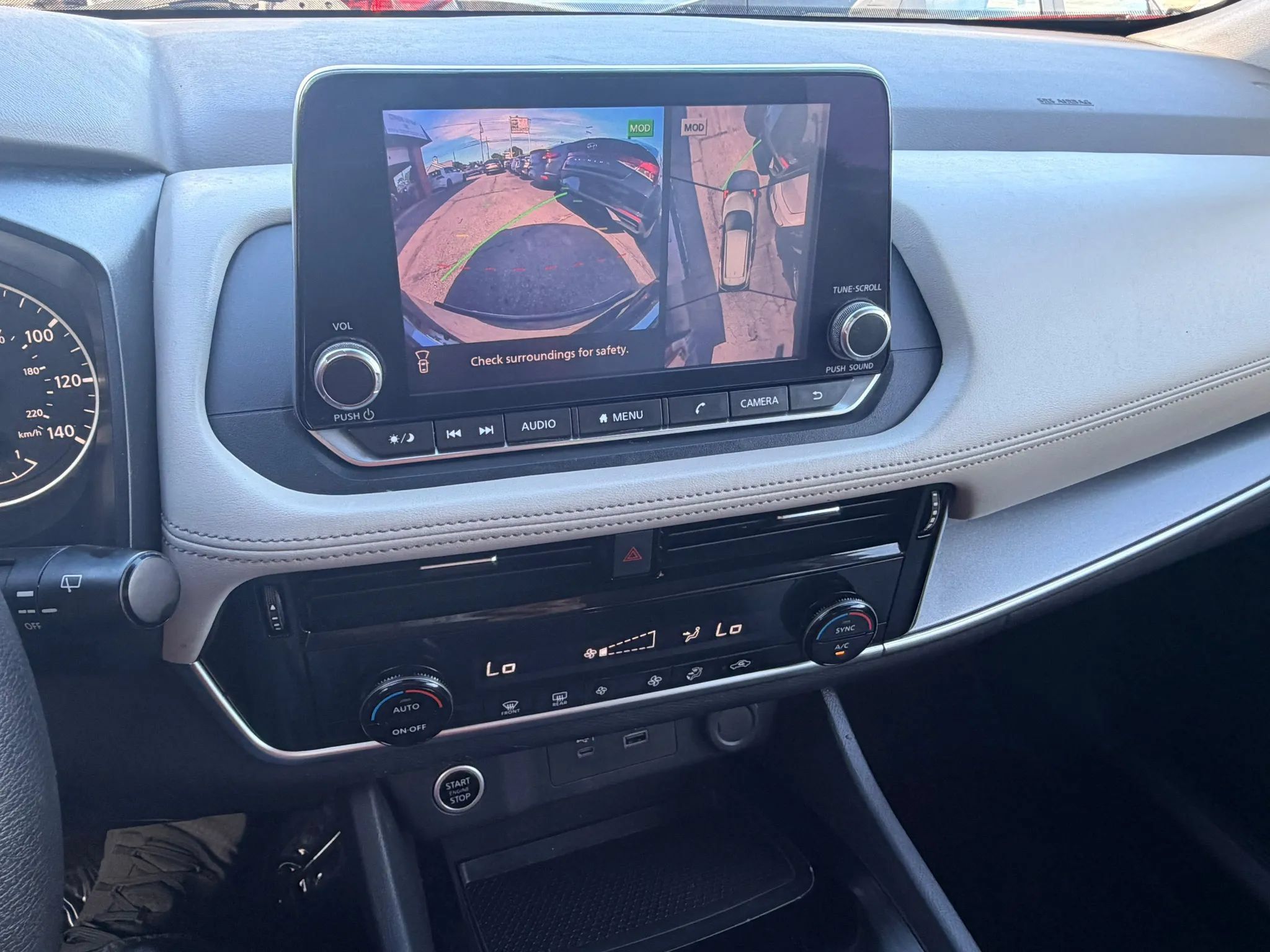 Used 2021 Nissan Rogue SV AWD/4WD image 16