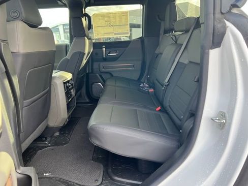 New 2025 GMC Hummer EV 2X w/ LPO, Dark Essentials Package image 20