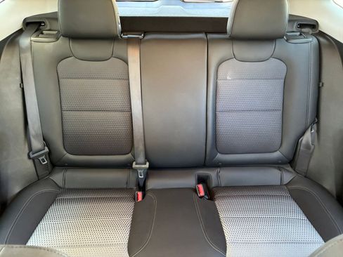 Used 2025 Chevrolet Trax LT w/ LT Convenience Package image 37