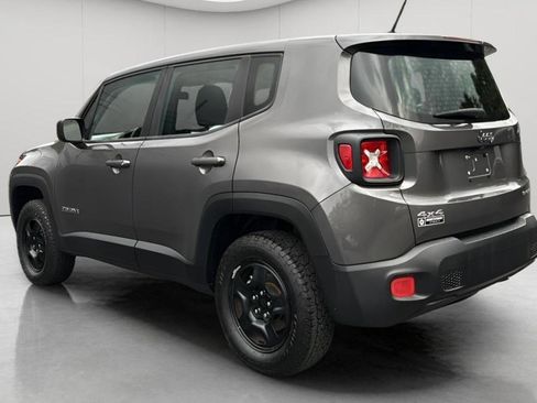 Used 2017 Jeep Renegade Sport w/ Power & Air Group image 9